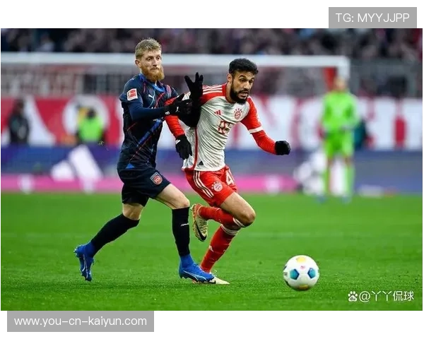 德甲拜仁前场高压连夺球权,制造连续威胁的制胜之道